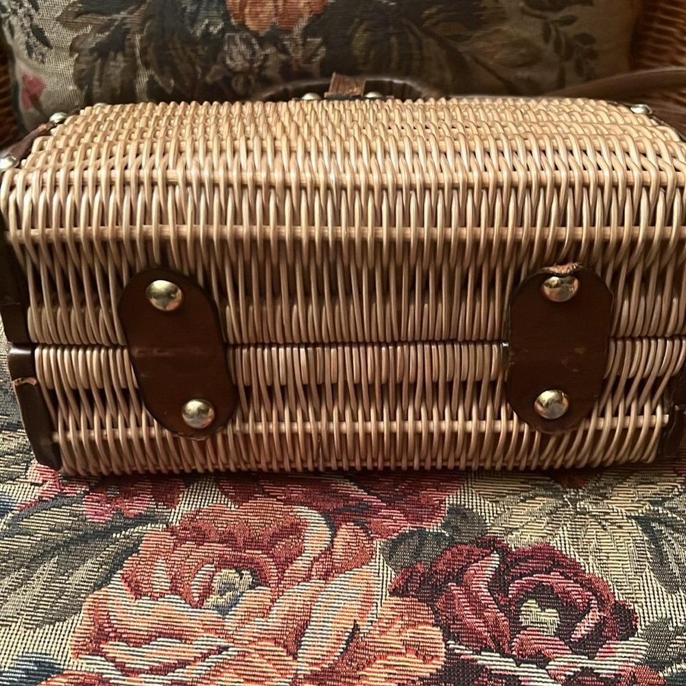 Vintage wicker crossbody bag - Picture 8 of 9